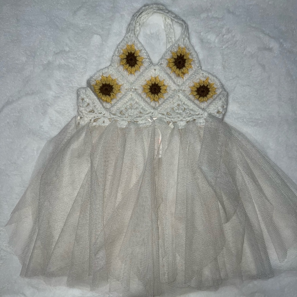Elegant White and Yellow Crochet Sunflower dress